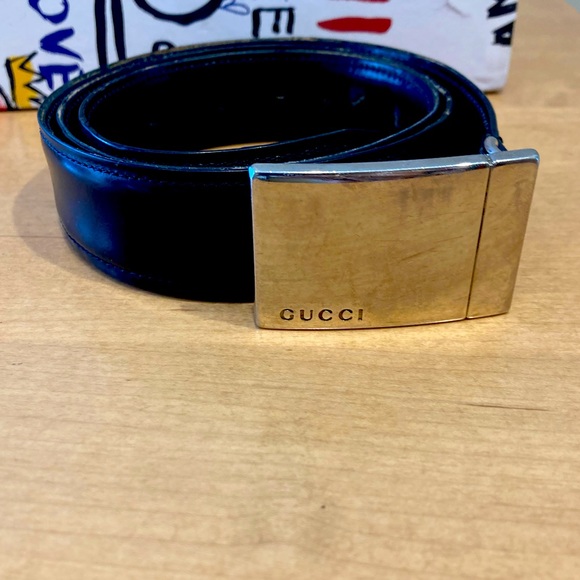 Real Leather Black Gucci Belt (authentic) - Picture 1 of 3